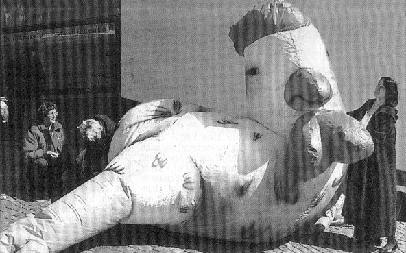 Gummihuhn als Protest